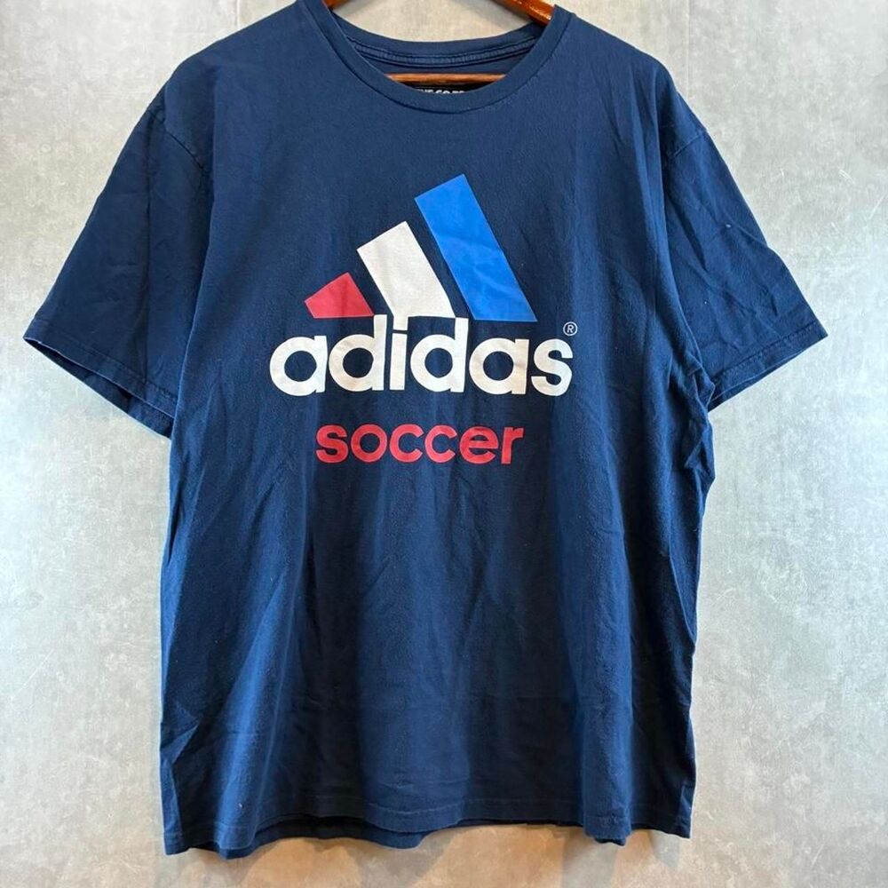 Adidas Men's Navy and Blue T-shirt